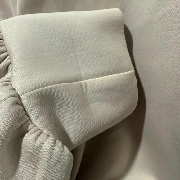 ADAY With a Twist Pullover Size  XL Color Sand - Picture 7 of 7